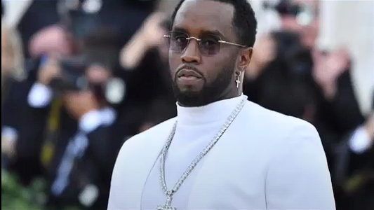 “Diddy” Combs superestrella del Hip-Hop, detenido por: extorsión, tráfico sexual y prostitución.