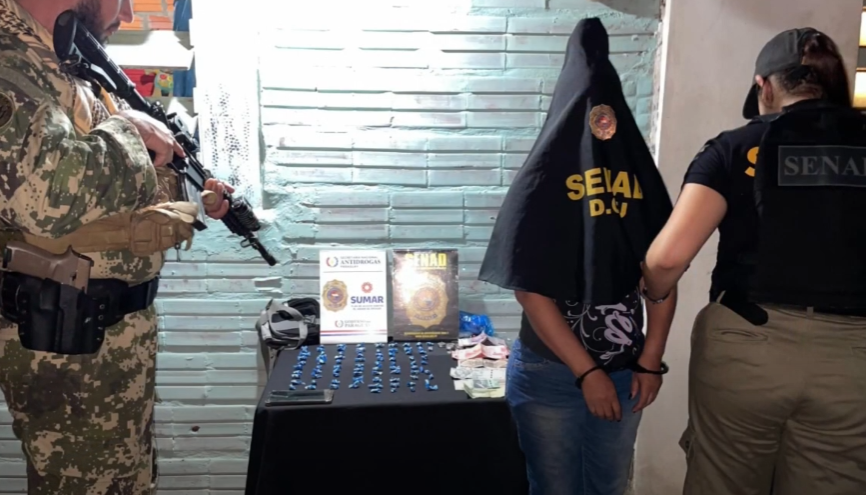 Desmantelan punto de venta de drogas cerca de una escuela