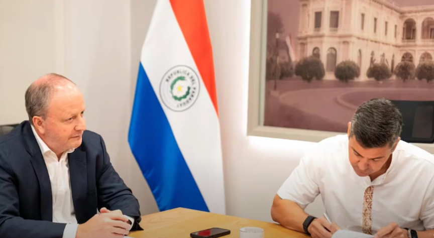 Peña firma decreto reglamentario del PGN 2025