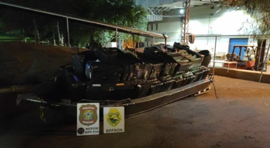 Federales interceptan embarcación que contrabandeaba cigarrillo desde Paraguay