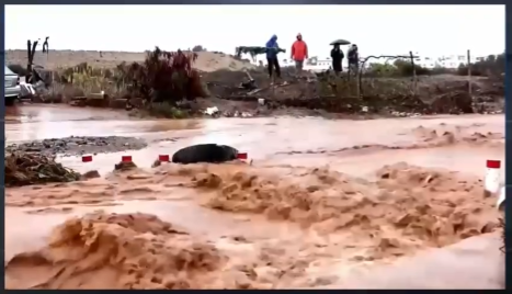 Las fuertes lluvias en Tenerife y Gran Canaria inundan todo