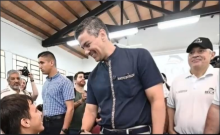 Peña amplía el acceso a la educación y suma 6.796 becarios