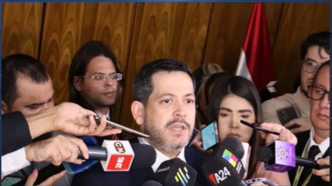 Raúl Latorre sobre pupitres de Itaipú: “Es un ataque político”