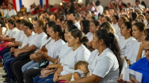 Hambre Cero: entregaron mil tarjetas de cobro a cocineras en Caacupé