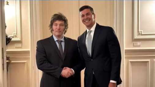 Javier Milei visita Paraguay: Encuentro con Santiago Peña marca su primera visita oficial al país