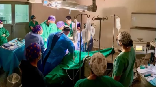 Realizan histórica cirugía cerebral fetal en Paraguay