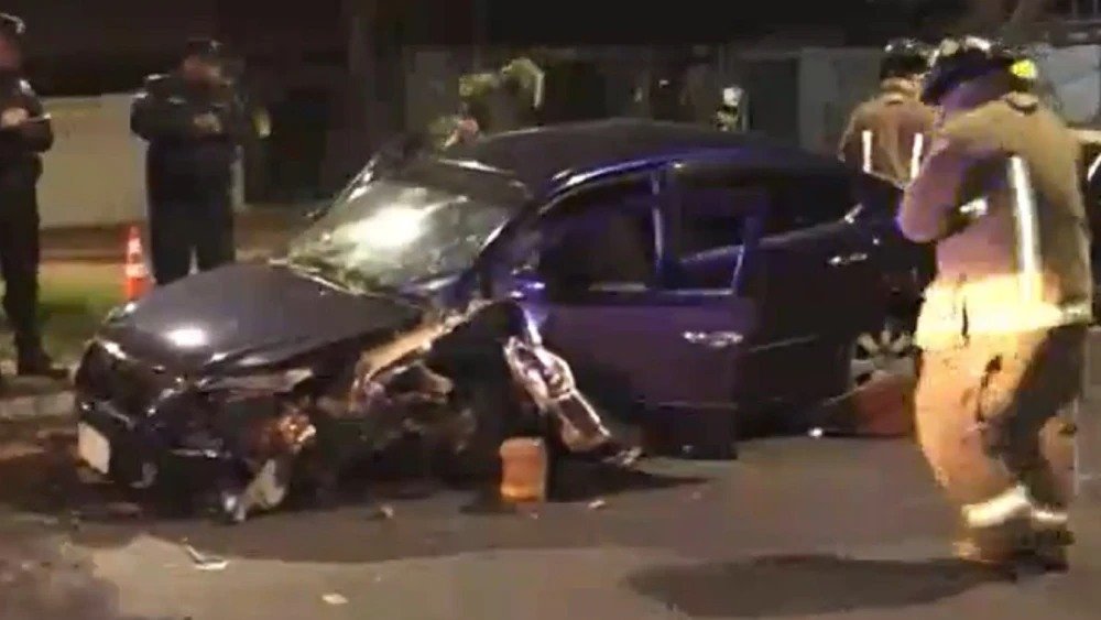 🚧 Accidente en Fernando de la Mora deja dos heridos leves y un vehículo destrozado