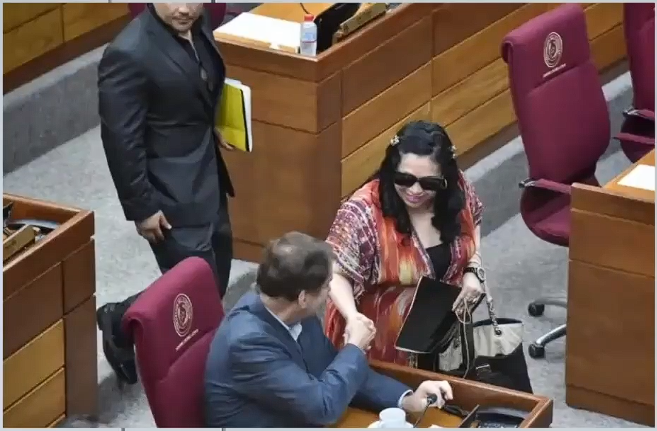 Expulsan a Yamy Nal y suspenden a Chaqueñito Vera