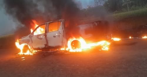 🔥 Hallazgo macabro en Itapúa: camioneta incinerada con un cuerpo en Ruta PY14