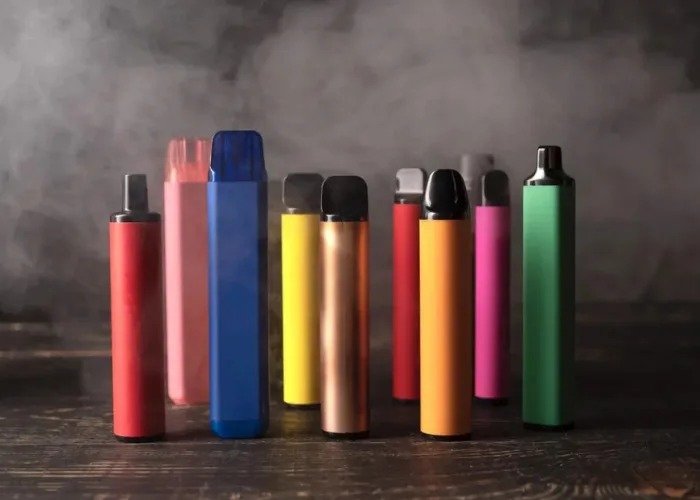 Especialista alerta sobre el vapeo: adicción rápida y daño pulmonar