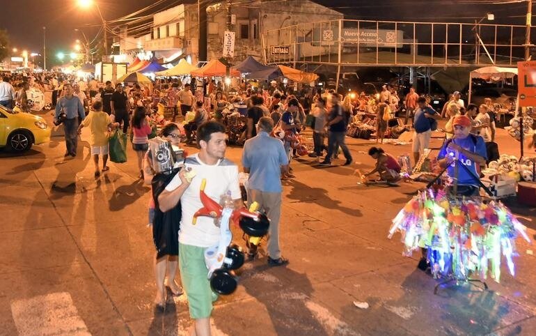 🎉 Noche de Reyes – celebración en Asunción