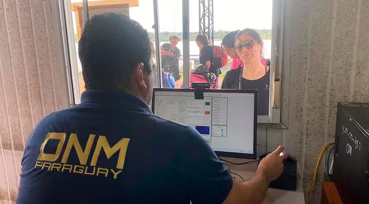 Paraguay refuerza controles migratorios ante la crisis en Venezuela