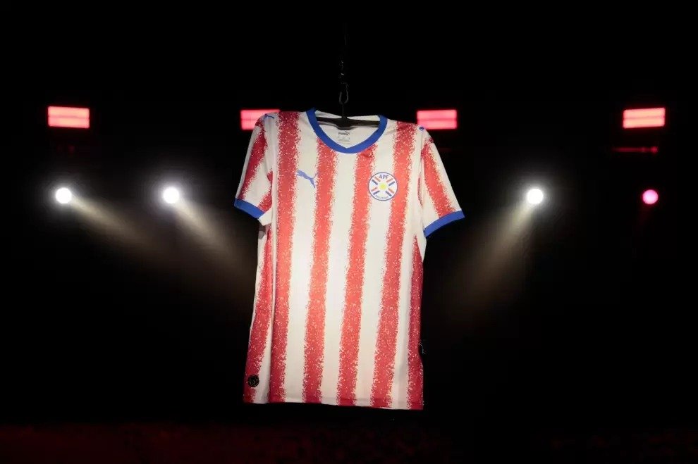 Nueva camiseta de la Albirroja rumbo al Mundial 2026