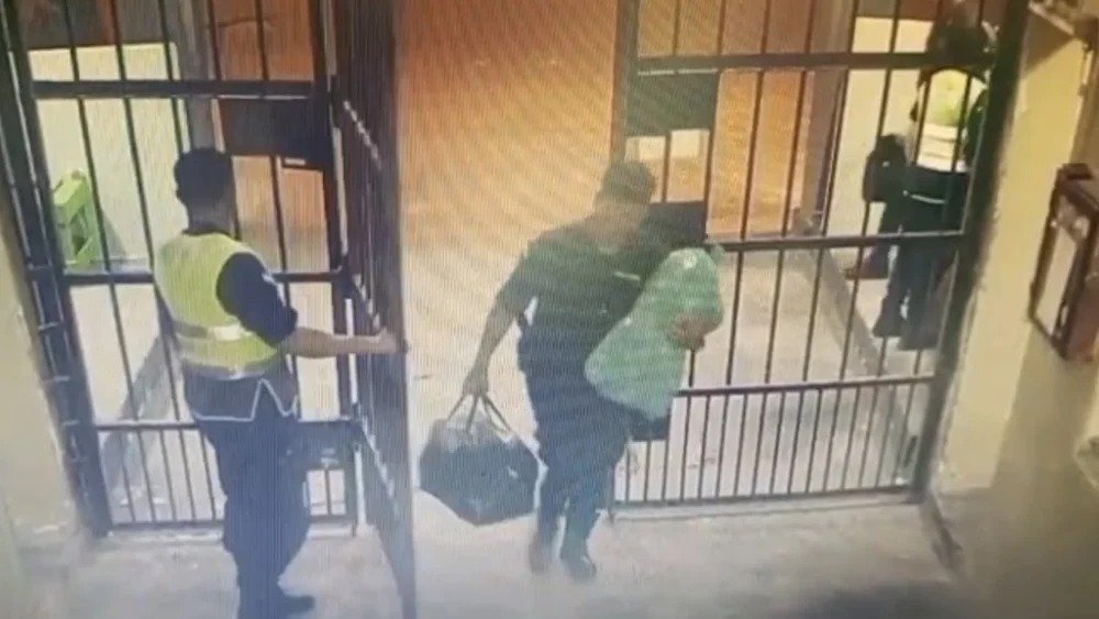 Policías intentan ingresar caña a Tacumbú
