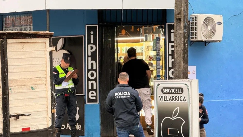 Robo millonario en Villarrica.
