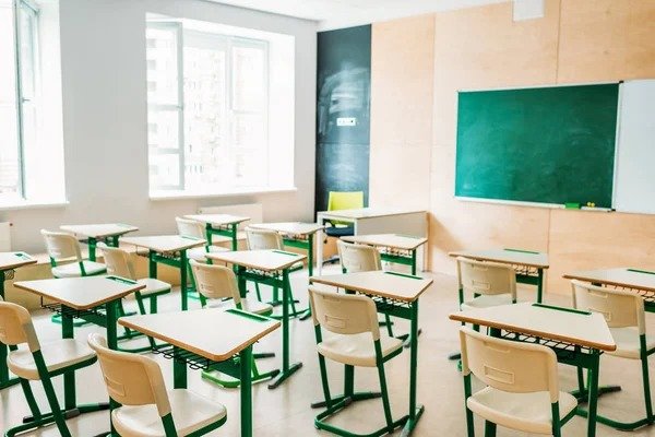 Suspensión de clases por visita del Papa