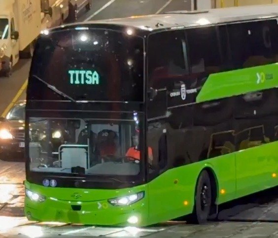 🚌 Santa Cruz recibe las nuevas guaguas de dos pisos