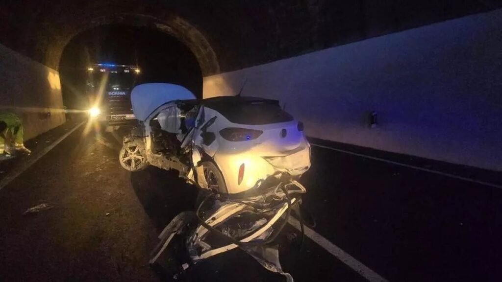 Accidente en Guía de Isora: joven herido grave tras chocar contra un túnel
