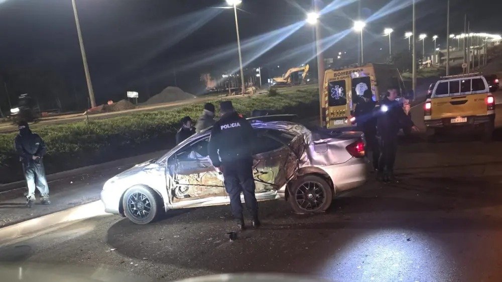 Joven fallece tras vuelco en la ruta PY02, Ciudad del Este