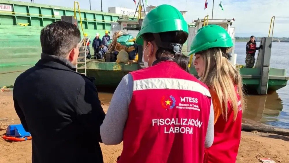 Ministerio del Trabajo fiscaliza astillero tras explosión de barcaza