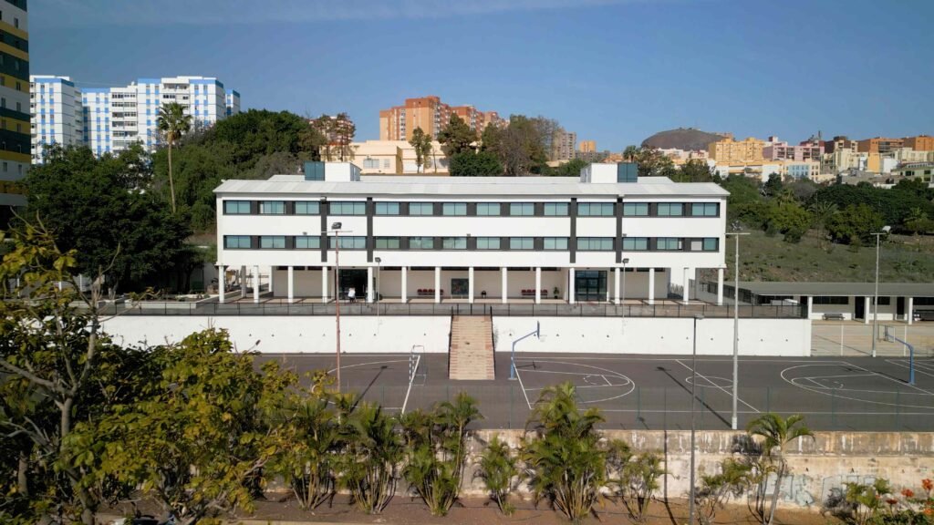 Santa Cruz ofrece formación online con 100 cursos gratuitos para residentes