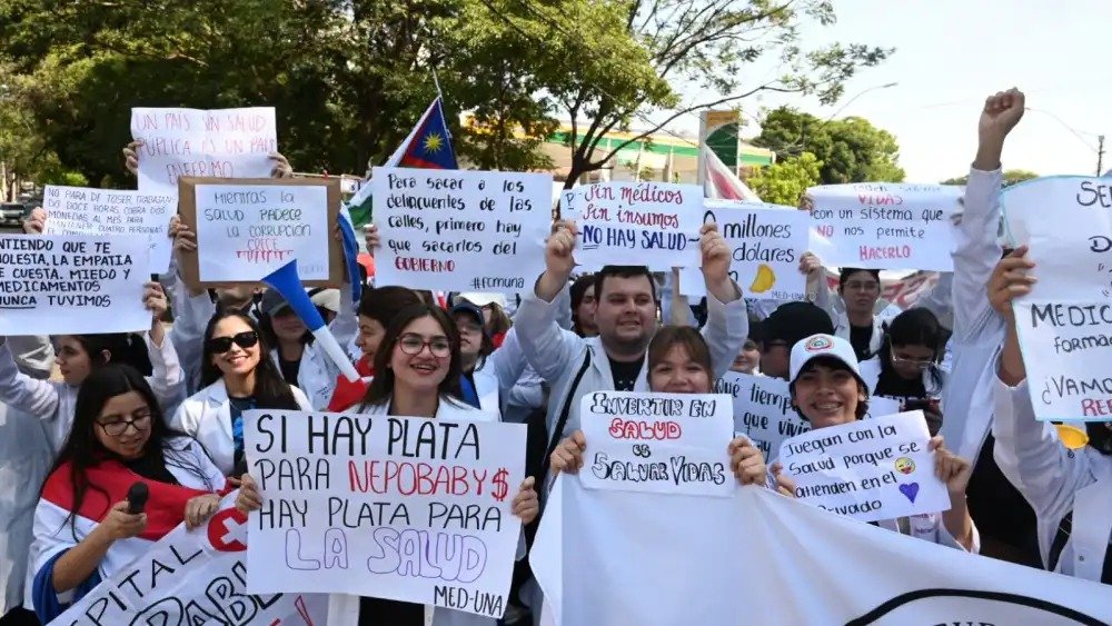 Médicos exigen salida de Barán y anuncian protesta en el Rally 2026