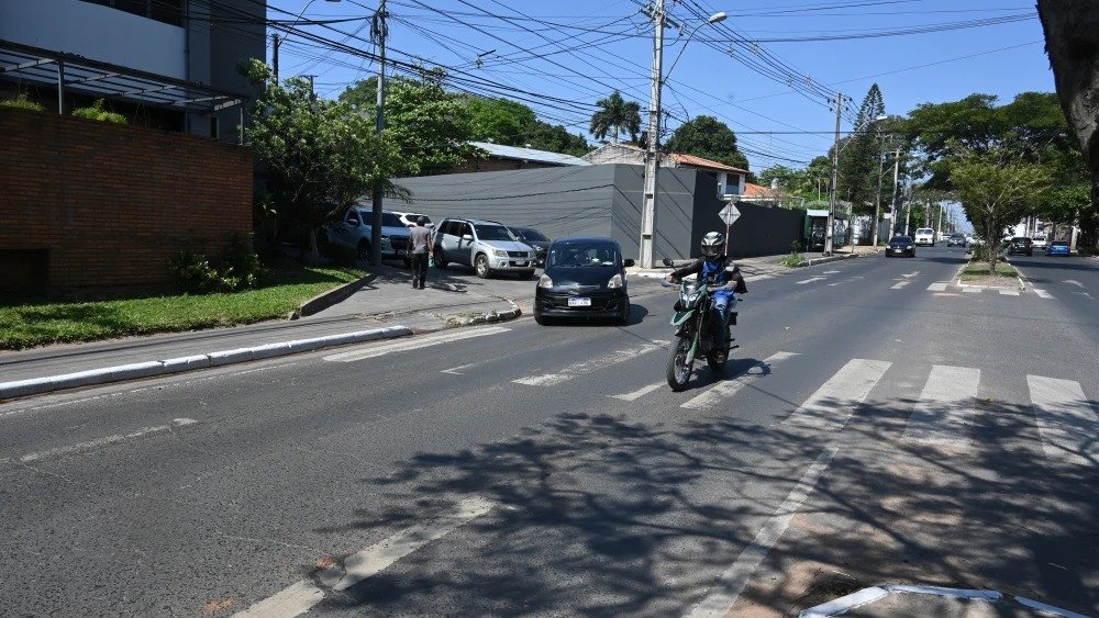 🚸 Estudiante arrollado por falta de señalización en Asunció